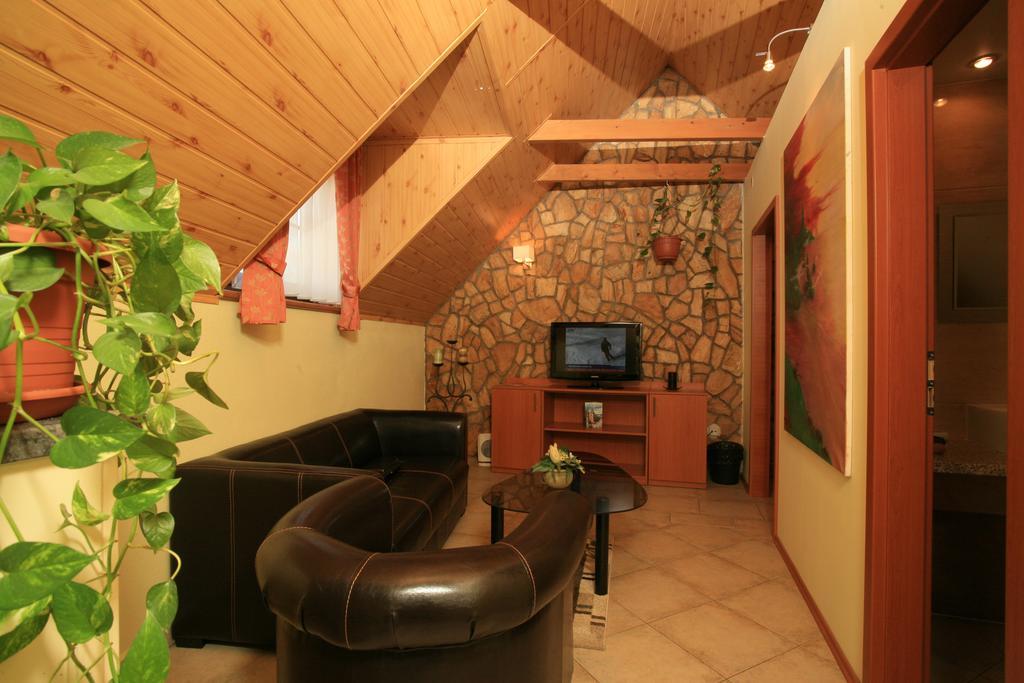 Ferdinand Penzion Moldava nad Bodvou Habitación foto